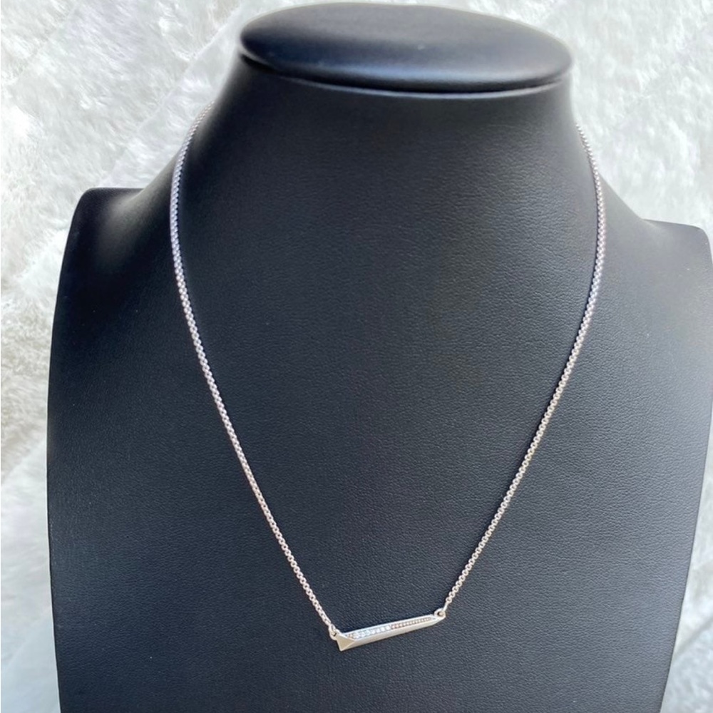 Kendra Scott Tabitha Pendant Necklace In Silver NWT - Picture 2 of 6